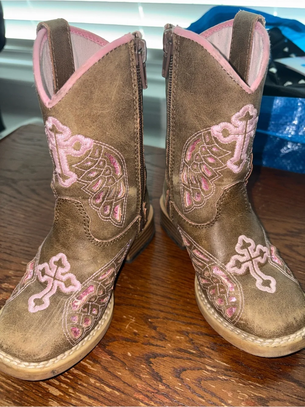 Brown toddler Western Boots with Pink Embroidered Crosses